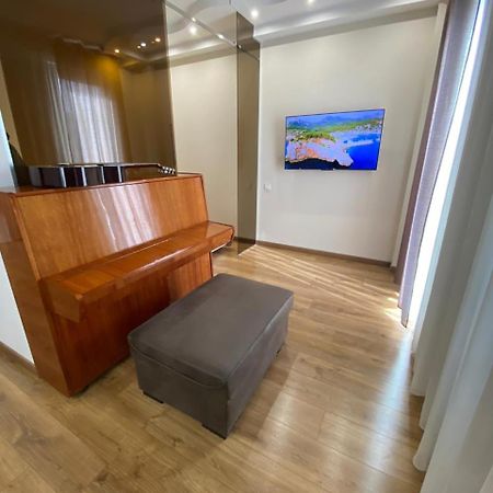 Apartment - "Exclusive" Тбілісі Екстер'єр фото