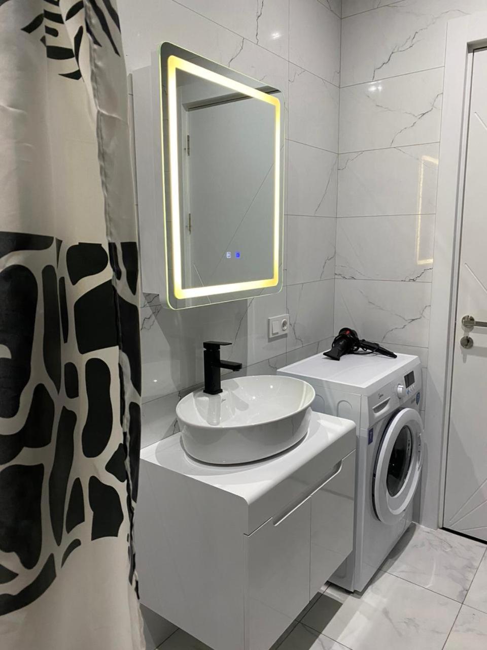 Apartment - "Exclusive" Тбілісі Екстер'єр фото