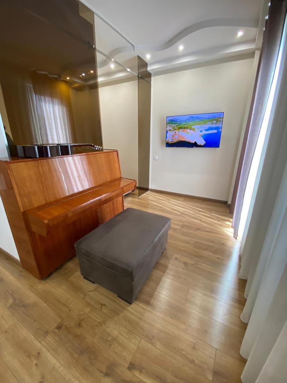 Apartment - "Exclusive" Тбілісі Екстер'єр фото